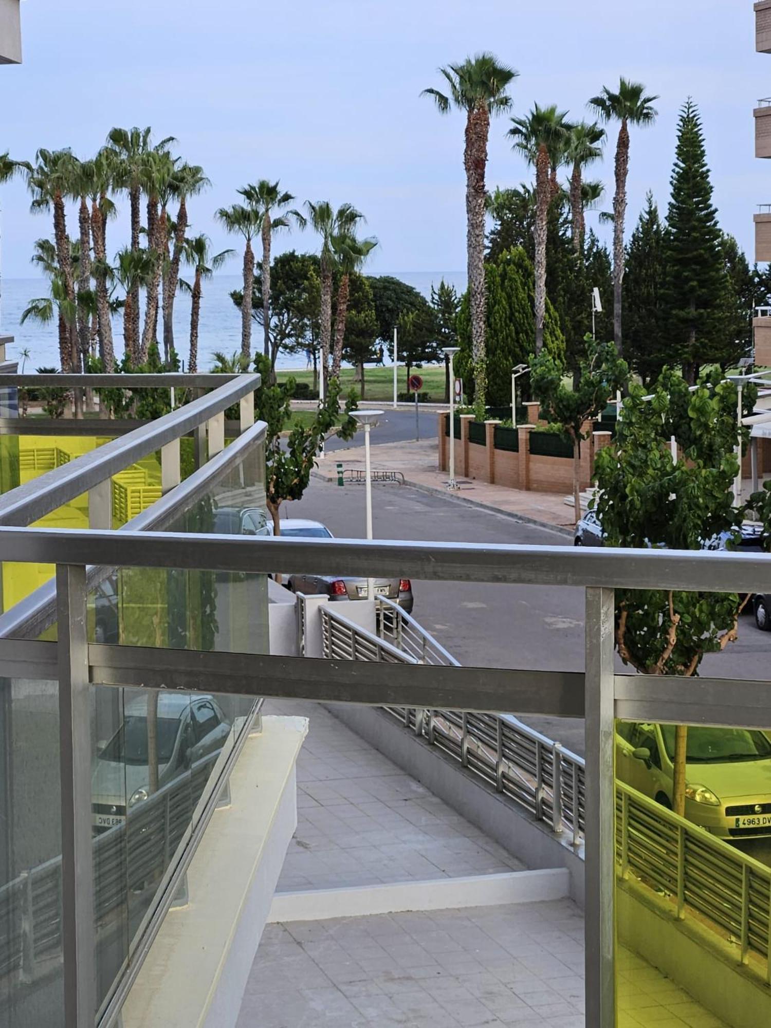 Mondrian Magic World - Sea View First Line Of The Beach Oropesa del Mar Exterior photo